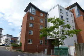 2 bedroom Flat for s...